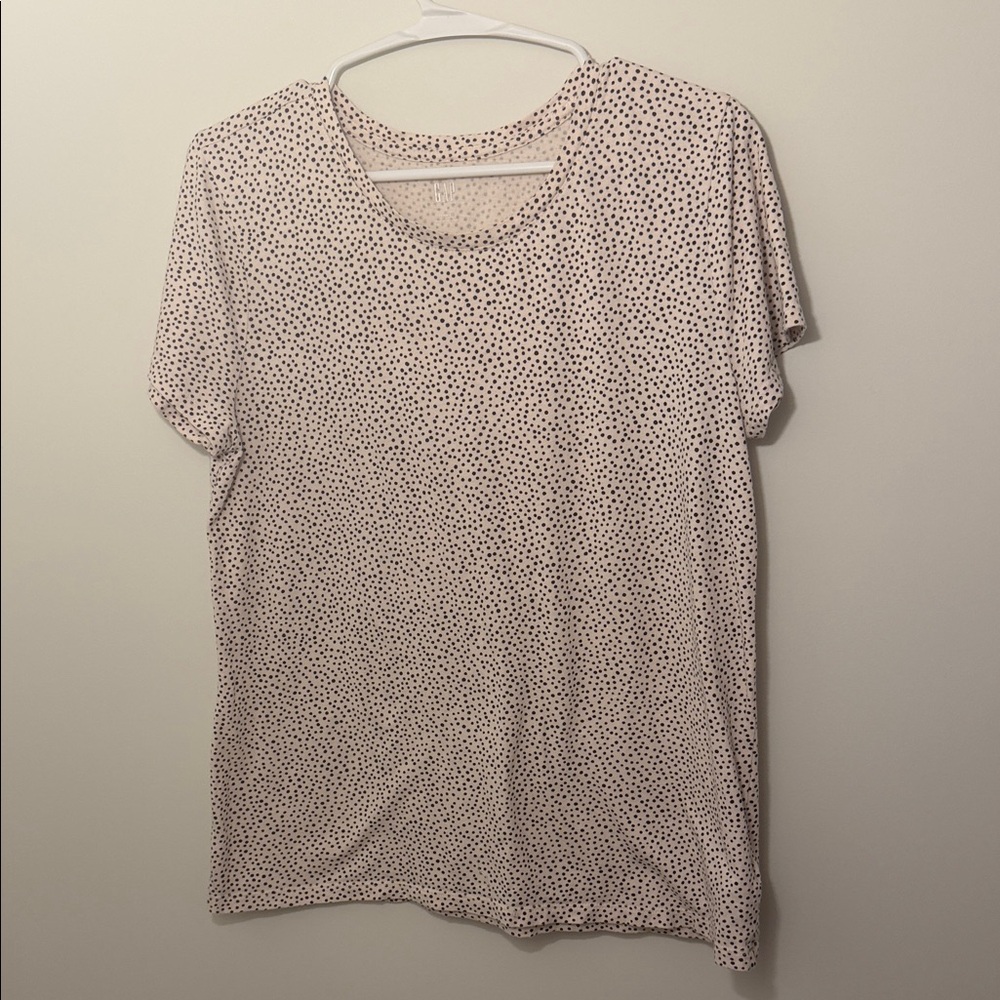 GAP White Tee with Black Dots - Short Sleeve
